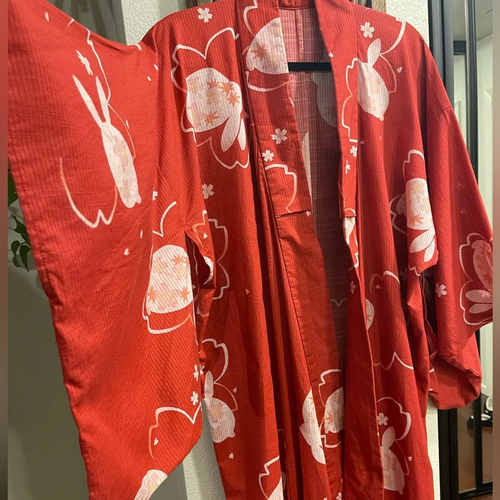 Vintage bunny kimono - Picture 3 of 4